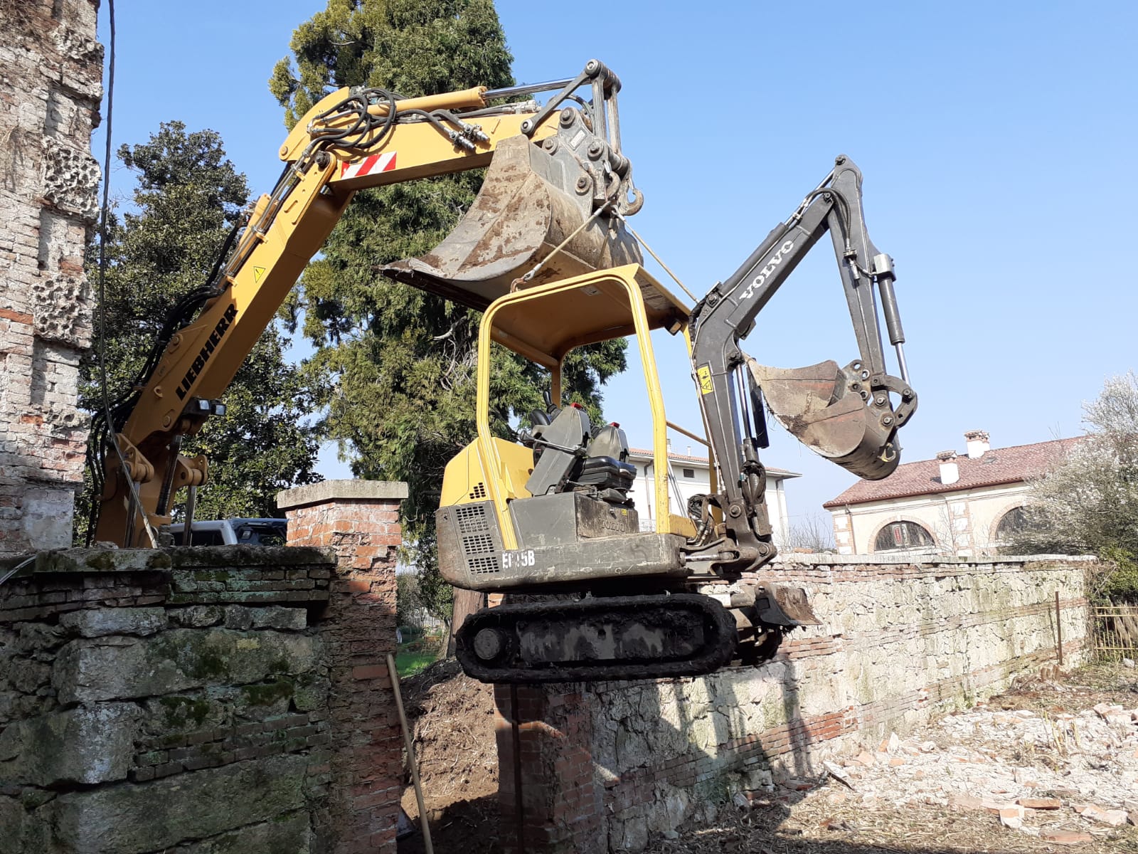 Attrezzature manutenzione progettazione giardini Vicenza